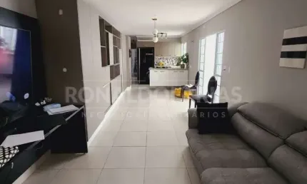 Casa  à venda, no grajaú, com 3 dormitórios sala ampla e churrasqueira.