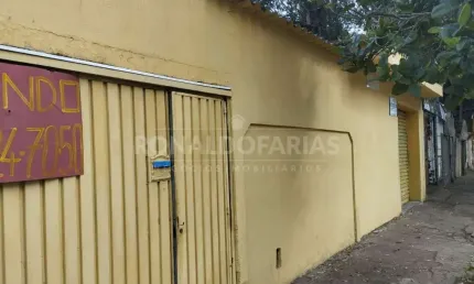 Casa terrea para venda sendo 2 quartos , sala cozinha . banheiro , lavaderia , quintal .