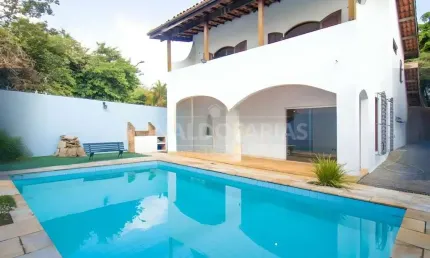 Casa a Venda em Interlagos com 3 Dormitórios 1 Suíte 3 Vagas de Garagem