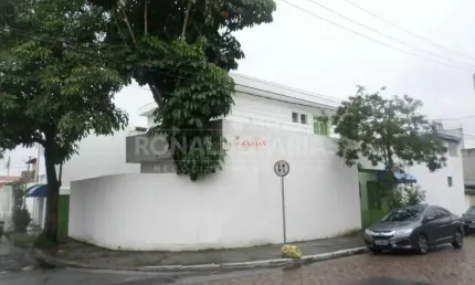 Prédio comercial á venda com 500m² na região de interlagos.