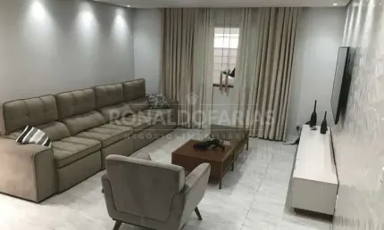 Casa a Venda na Cidade Dutra com 3 Dormitórios 1 Suíte e 2 Vagas de Garagem