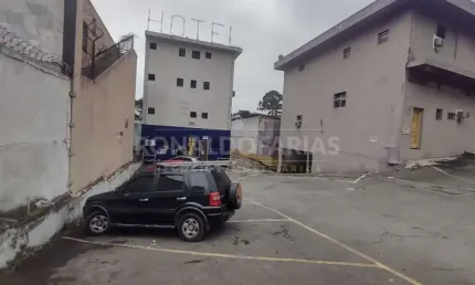 Prédio Comercial com 40 Dormitórios (Hotel) à Venda em Avenida Interlagos.