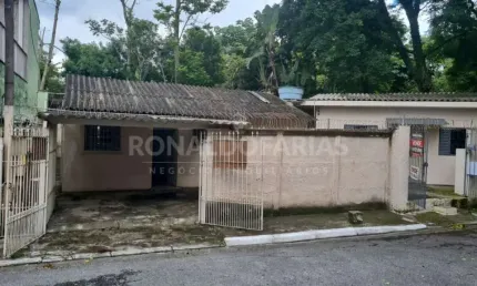 Casa térrea de 2 quartos 150 m terreno bairro de interlagos jardim suzana otimo para investidor