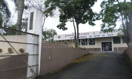 Prédio comercial à venda com 3.000m² na região do Embu Guaçu.