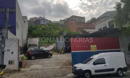 Terreno à venda com 865,00m na região de interlagos.