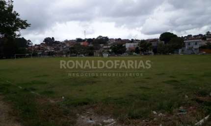Terreno à venda com 4.500m²  na região de Interlagos.