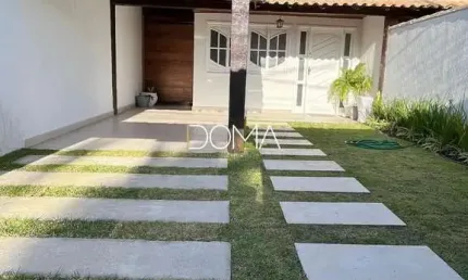 Casa independente com 3 suítes nas Palmeiras! Piscina e área gourmet.