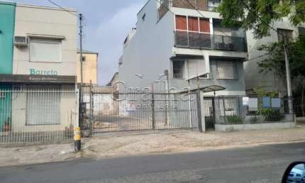 Terreno à venda na Rua Vicente da Fontoura, 769, Santana, Porto Alegre por R$ 440.000