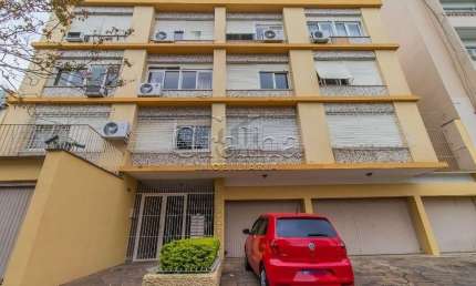 Apartamento com 3 quartos à venda na Rua Dário Pederneiras, 588, Petrópolis, Porto Alegre por R$ 449.000
