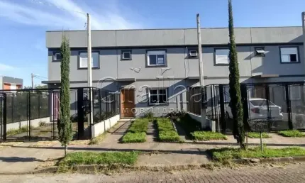 Casa com 3 quartos à venda na Rua Antônio Pinheiro Cabral, 445, Hípica, Porto Alegre por R$ 450.000