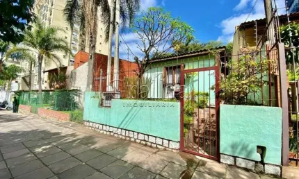 Casa com 4 quartos à venda na avenida coronel lucas de oliveira, 2591, petrópolis, porto alegre por r$ 1.299.000