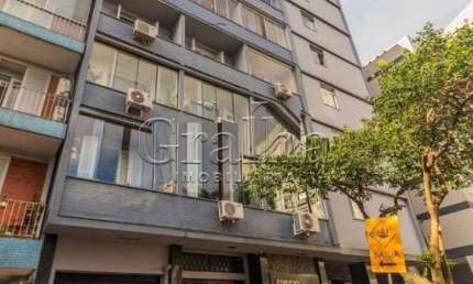 Apartamento com 3 quartos à venda na Rua Duque de Caxias, 840, Centro Histórico, Porto Alegre por R$ 490.000