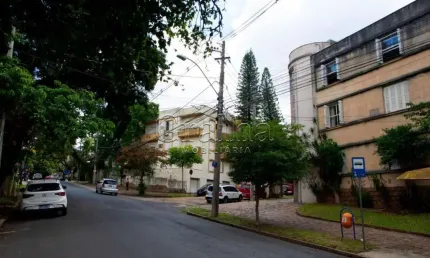 Apartamento com 2 quartos à venda na Rua Professor Ivo Corseuil, 112, Petrópolis, Porto Alegre por R$ 325.000