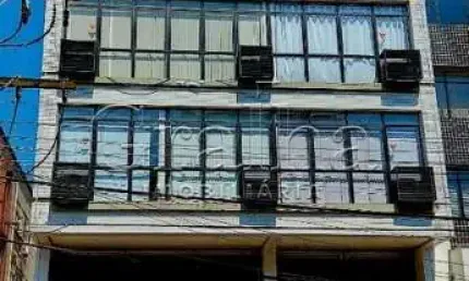 Sala comercial com 603 salas à venda na rua francisco ferrer, 453, rio branco, porto alegre por r$ 300.000