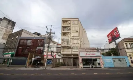 Apartamento com 3 quartos à venda na Avenida Cristóvão Colombo, 999, Floresta, Porto Alegre por R$ 370.000