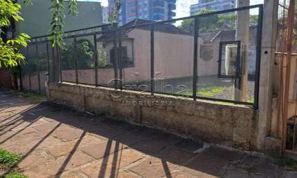 Terreno à venda na Rua Domingos Crescêncio, 821, Santana, Porto Alegre por R$ 410.000