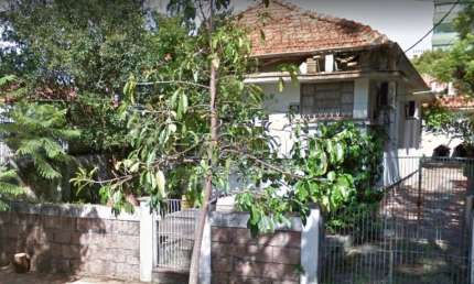 Terreno à venda na Rua General Souza Doca, 193, Petrópolis, Porto Alegre por R$ 1.400.000