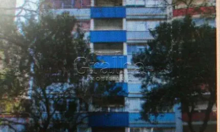 Apartamento com 3 quartos à venda na Rua Duque de Caxias, 1478, Centro Histórico, Porto Alegre por R$ 650.000