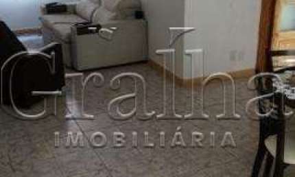 Apartamento com 3 quartos à venda na Rua Artigas, 178, Petrópolis, Porto Alegre por R$ 290.000