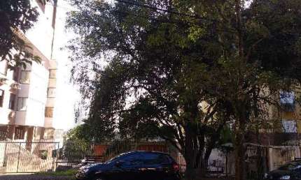 Terreno à venda na Rua Isidoro Tressi, 568, Jardim Botânico, Porto Alegre por R$ 2.500.000
