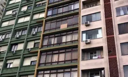 Apartamento com 4 quartos à venda na Avenida Independência, 56, Independência, Porto Alegre por R$ 800.000
