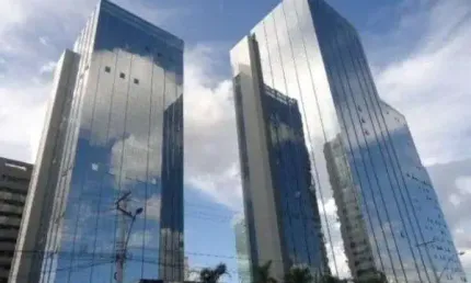 Sala comercial com 1 sala à venda na Avenida Ipiranga, 40, Praia de Belas, Porto Alegre por R$ 585.000