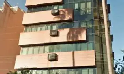 Sala comercial à venda na Avenida Getúlio Vargas, 1594, Menino Deus, Porto Alegre por R$ 370.000