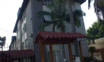 Apartamento com 3 quartos à venda na Rua Silveiro, 369, Menino Deus, Porto Alegre por R$ 310.000