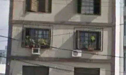 Apartamento com 2 quartos à venda na Rua Sarmento Leite, 651, Centro Histórico, Porto Alegre por R$ 260.000