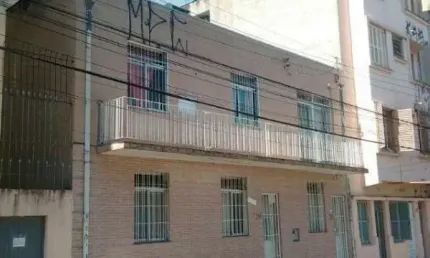 Casa com 4 quartos à venda na Rua Espírito Santo, 318, Centro Histórico, Porto Alegre por R$ 798.000
