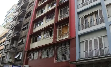 Apartamento com 3 quartos à venda na Rua Marechal Floriano Peixoto, 386, Centro Histórico, Porto Alegre por R$ 345.800