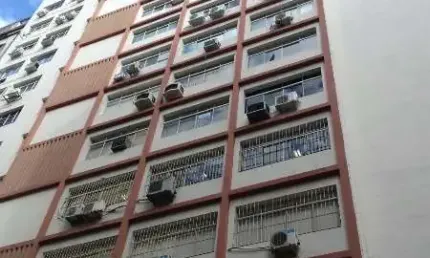 Sala comercial à venda na rua doutor flores, 307, centro histórico, porto alegre por r$ 360.000