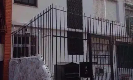 Apartamento com 2 quartos à venda na rua miguel tostes, 435, rio branco, porto alegre por r$ 318.000