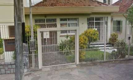 Casa com 3 quartos à venda na Rua Sacadura Cabral, 40, Petrópolis, Porto Alegre por R$ 1.000.000