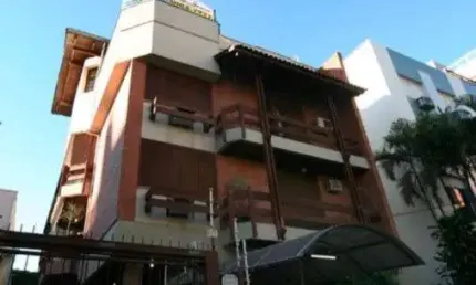 Cobertura com 3 quartos à venda na Avenida Pirapó, 185, Petrópolis, Porto Alegre por R$ 1.850.000