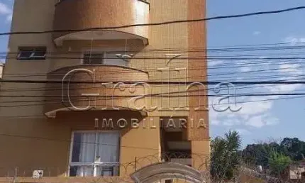 Apartamento com 2 quartos à venda na Rua Joaquim Cruz, 199, Santo Antônio, Porto Alegre por R$ 400.000
