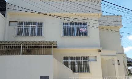 Prédio com 6 salas à venda na Rua Doutor Getúlio Vargas, 845, Barro Vermelho, São Gonçalo