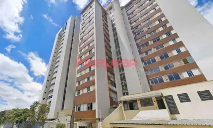 Apartamento à venda no Alto da Glória, Curitiba-PR: 3 quartos, 1 suíte, 110m², 1 vaga de garagem. Venha conferir!