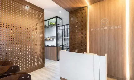 Sala comercial à venda em Curitiba-PR, Mossunguê  1 sala, 1 banheiro, 1 vaga de garagem, 106,43m² de área