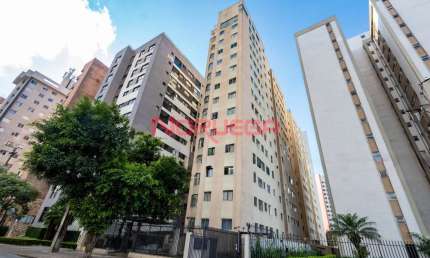 Apartamento à venda em Curitiba-PR, Cristo Rei: 1 quarto, 1 sala, 1 banheiro, 1 vaga, 48m² de área!