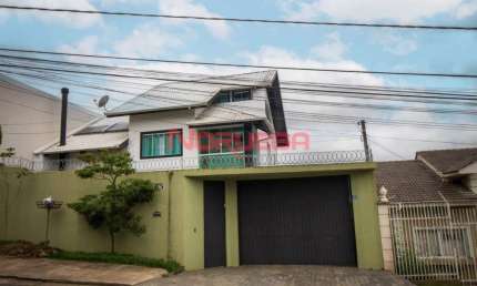 Imperdível Casa à Venda em Curitiba-PR, Bairro Santo Inácio: 3 Quartos, 2 Suítes, 3 Salas, 4 Banheiros, 6 Vagas, 350m²