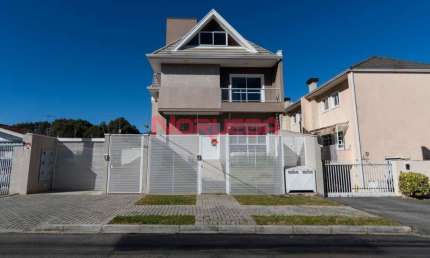 Imóvel de alto padrão à venda em Curitiba-PR, Santa Felicidade: 3 quartos, 1 suíte, 2 salas, 2 vagas de garagem, 218,84 m².