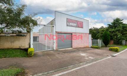 Barracão Comercial à Venda em Araucária-PR, Bairro Capela Velha: 2 Salas, 1 Banheiro, 4 Vagas Garagem, 200m² Área