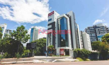 Excelente oportunidade: Loja comercial de 137m² com 7 vagas de garagem para venda ou locação em cidade] - bairro]