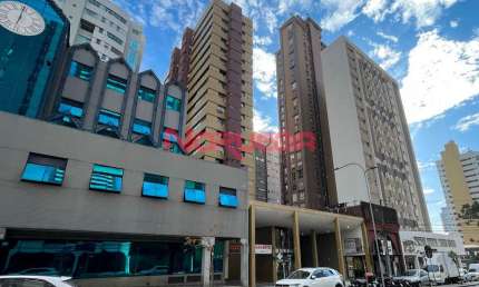 Sala comercial com 1 sala para alugar na Avenida Sete de Setembro, 4214, Batel, Curitiba, 31 m2 por R$ 1.950