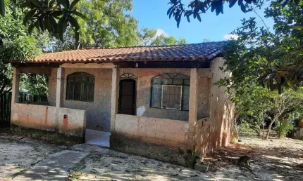Oportunidade Única! Chácara com 1003m² no Bairro Dallas em Salto de Pirapora