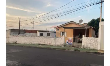 Casa com 2 quartos à venda na Rua Lauro Magno César, 14, Jardim Primavera, Salto de Pirapora