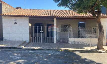 Casa com edícula no fundo para locação no Jardim Paulistano, em Salto de Pirapora!!