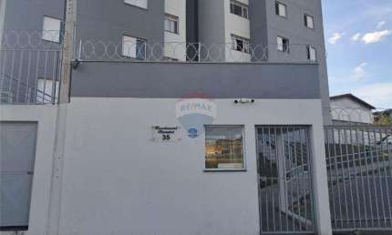 Aluga- se apartamento no Jardim Santa Maria, em Salto de Pirapora.
