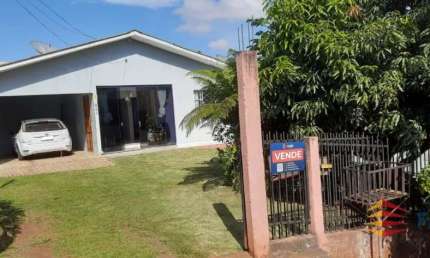 CASA Á VENDA BAIRRO PINHEIROS EM PATO BRANCO PR - CA597